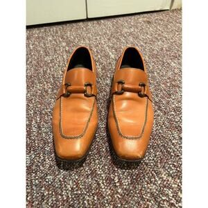 Men’s Donald Pliner Leather  Loafer Shoes. Size 9. Dress shoe